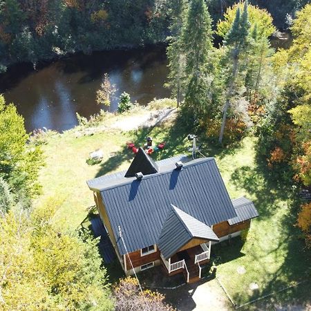 Chalet Riviere - Bord De Riviere - Romantique เซนต์ อเล็กซิส เด มองส์ ภายนอก รูปภาพ