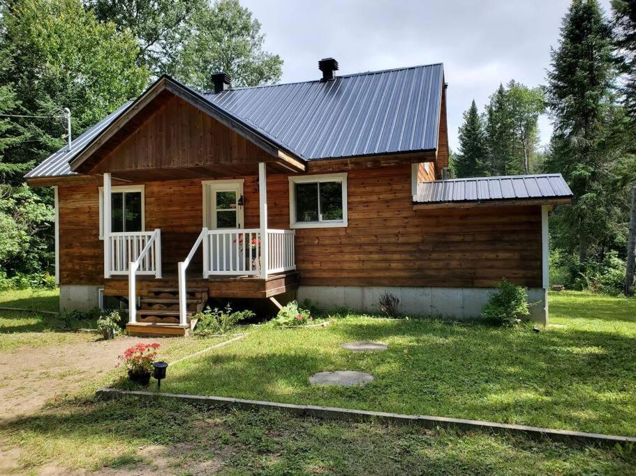 Chalet Riviere - Bord De Riviere - Romantique เซนต์ อเล็กซิส เด มองส์ ภายนอก รูปภาพ